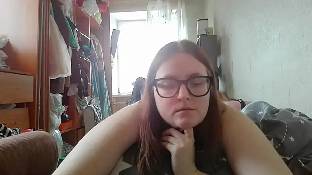 Snapshot of DesireMelissa chatting on April 29, 2026, 7:12 am DesireMelissa online show from April 29, 2026, 7:12 am