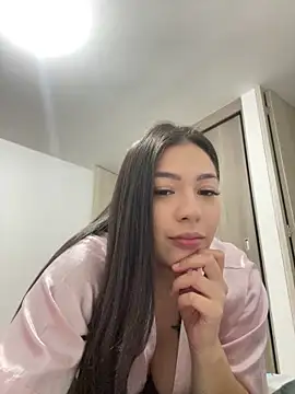 Latina vanessa online show from November 24, 2025, 11:49 pm