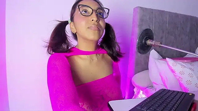 Snapshot of Leticia_brownn1 chatting on June 19, 2026, 8:03 pm Leticia brownn1 online show from June 19, 2026, 8:03 pm