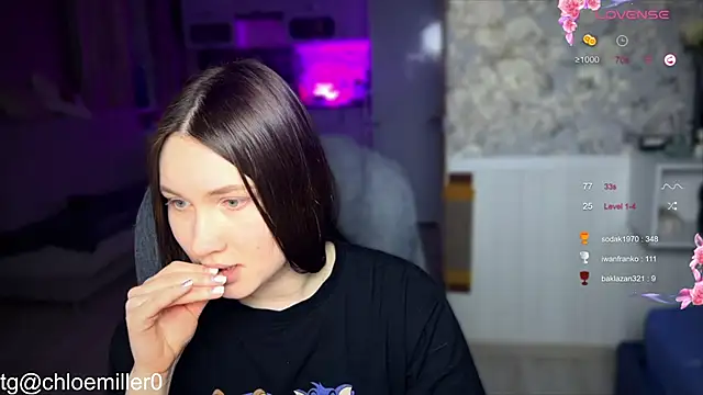 ChloeMillerMeow online show from February 4, 2025, 2:39 am