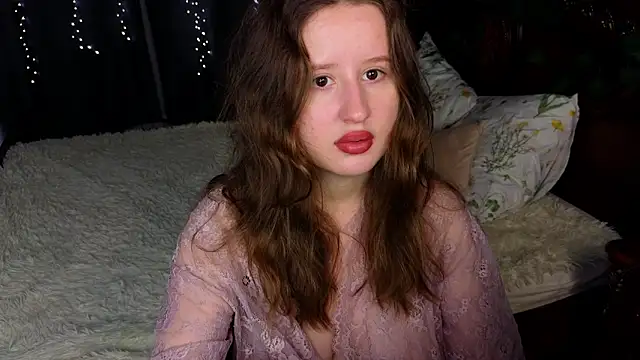 Snapshot of SquirtBabee chatting on December 3, 2025, 3:11 pm SquirtBabee online show from December 3, 2025, 3:11 pm