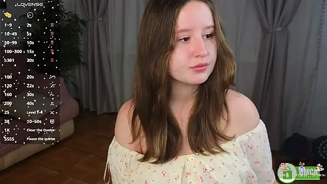 Snapshot of SquirtBabee chatting on November 14, 2025, 3:37 pm SquirtBabee online show from November 14, 2025, 3:37 pm