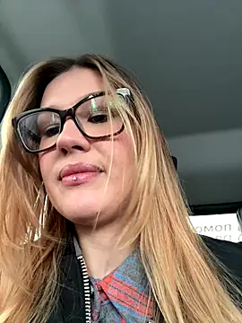 RinaCat online show from September 29, 2025, 5:25 am