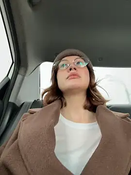 RinaCat online show from March 27, 2026, 5:49 am