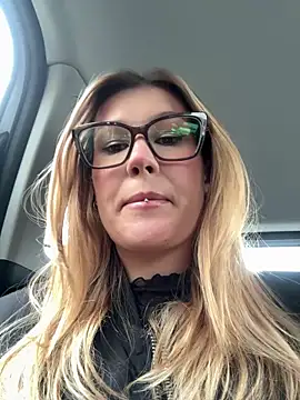 RinaCat online show from September 28, 2025, 5:25 am