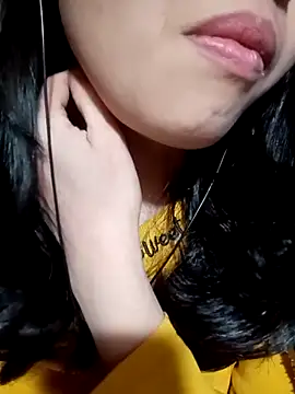 Hana love20 online show from November 30, 2025, 2:07 pm