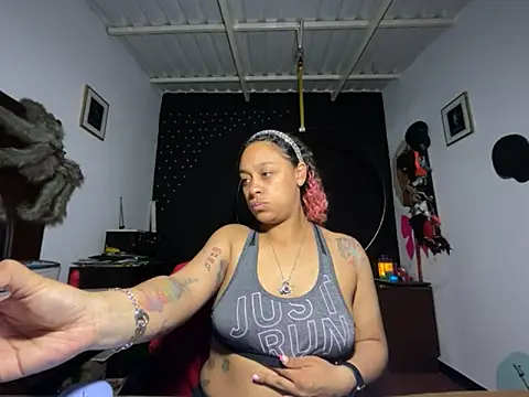 Cata Blue   online show from October 1, 2025, 1:37 pm