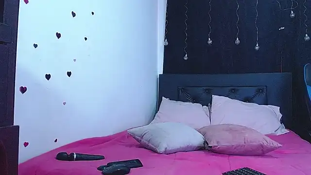 Snapshot of Georgina_Copper chatting on February 21, 2026, 8:44 pm Georgina Copper online show from February 21, 2026, 8:44 pm