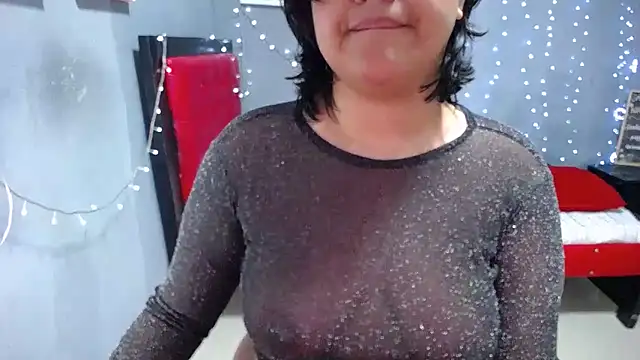 Sweettei online show from March 3, 2026, 11:17 am