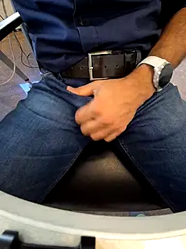 alessandroman2114 online show from September 29, 2025, 10:22 am