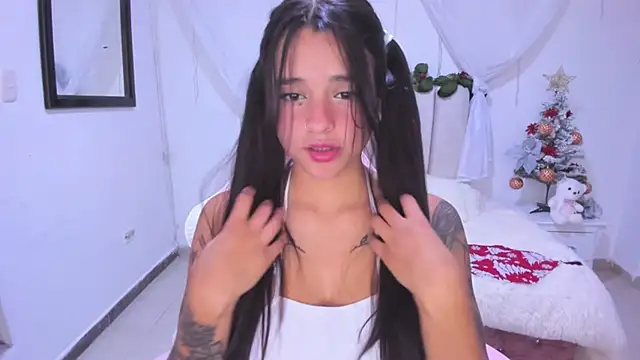 keiilaa online show from December 4, 2025, 8:19 pm