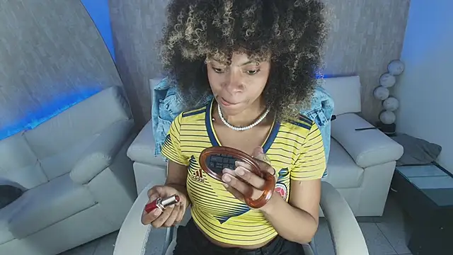 Snapshot of stacie__rouse chatting on March 21, 2025, 3:44 am stacie rouse online show from March 21, 2025, 3:44 am