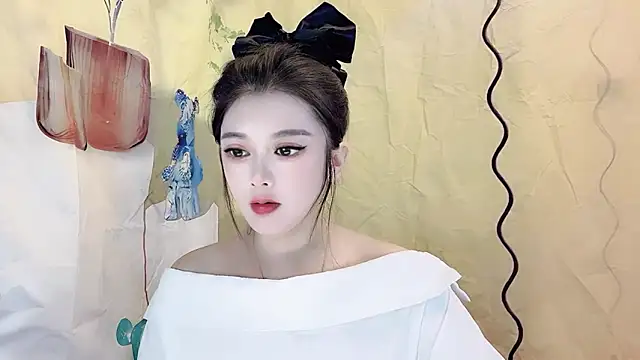 VIWVI online show from October 17, 2025, 5:11 am