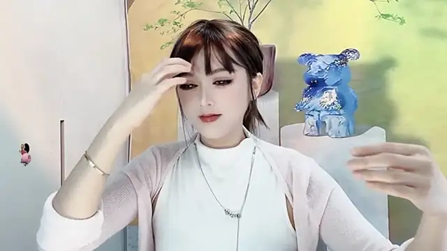 VIWVI online show from March 13, 2025, 2:49 am