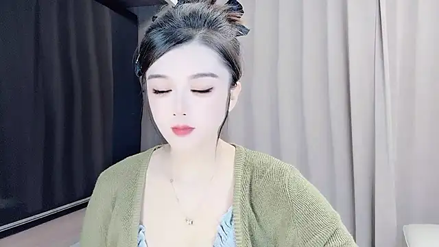 VIWVI online show from September 22, 2025, 3:12 am