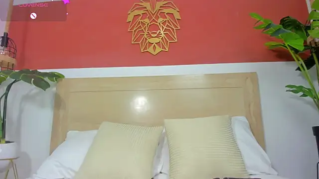 Snapshot of lili_cardenas_ chatting on April 8, 2026, 2:57 am lili cardenas online show from April 8, 2026, 2:57 am