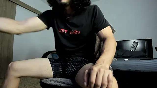 Snapshot of TristanWoods chatting on April 8, 2026, 9:33 am TristanWoods online show from April 8, 2026, 9:33 am