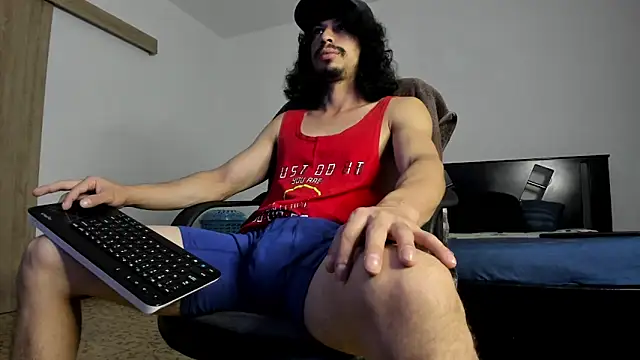 Snapshot of TristanWoods chatting on April 4, 2026, 8:32 am TristanWoods online show from April 4, 2026, 8:32 am