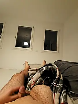 Snapshot of mice34 chatting on February 19, 2026, 4:53 am mice34 online show from February 19, 2026, 4:53 am