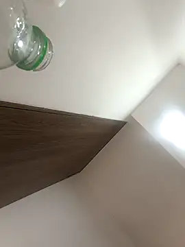 Snapshot of Rouse_A01 chatting on October 18, 2025, 2:02 am Rouse A01 online show from October 18, 2025, 2:02 am