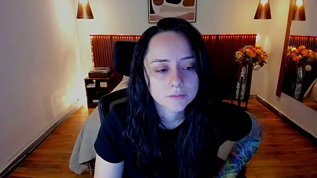 Snapshot of KatherineBond chatting on July 31, 2026, 4:15 pm KatherineBond online show from July 31, 2026, 4:15 pm