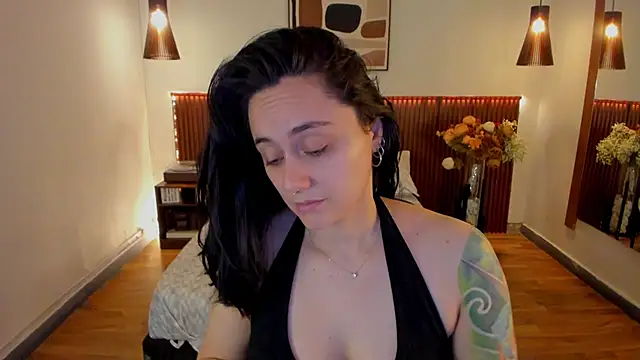 Snapshot of KatherineBond chatting on May 23, 2026, 3:44 pm KatherineBond online show from May 23, 2026, 3:44 pm