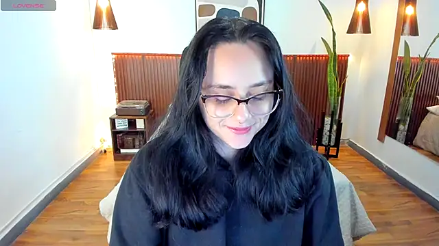 KatherineBond online show from October 25, 2025, 7:47 pm