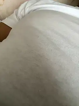 Snapshot of meateater1 chatting on December 22, 2025, 10:04 am meateater1 online show from December 22, 2025, 10:04 am