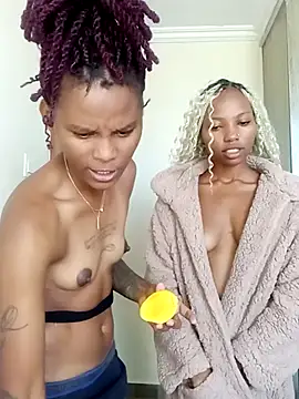 kelsie421 online show from February 7, 2025, 9:16 am