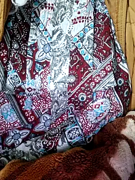 Snapshot of Priya_Bong chatting on November 19, 2025, 2:55 am Priya Bong online show from November 19, 2025, 2:55 am