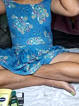 Snapshot of Priya_Bong chatting on October 15, 2025, 5:10 pm Priya Bong online show from October 15, 2025, 5:10 pm