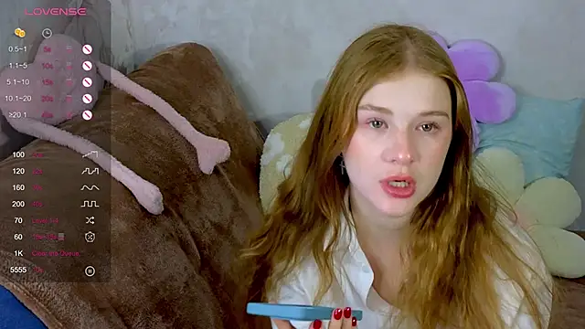 TrissMerigold9 online show from October 10, 2025, 6:42 pm