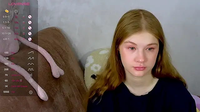 TrissMerigold9 online show from October 11, 2025, 8:37 am