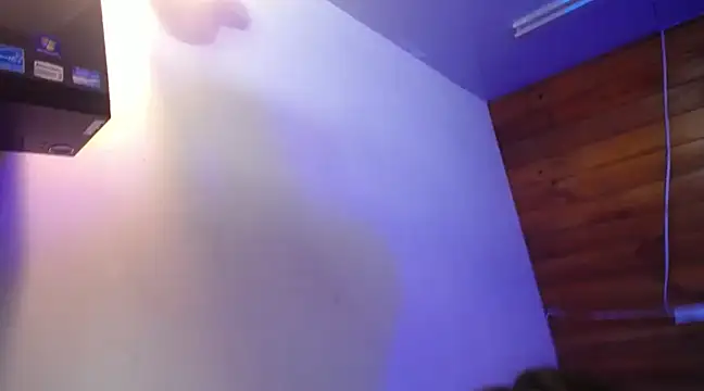 AnnaliOlsenX online show from February 10, 2025, 1:44 pm