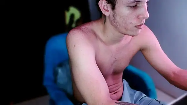 Snapshot of deividcloud36 chatting on November 8, 2025, 6:39 am deividcloud36 online show from November 8, 2025, 6:39 am