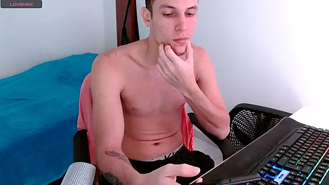 Snapshot of deividcloud36 chatting on September 23, 2025, 9:00 pm deividcloud36 online show from September 23, 2025, 9:00 pm