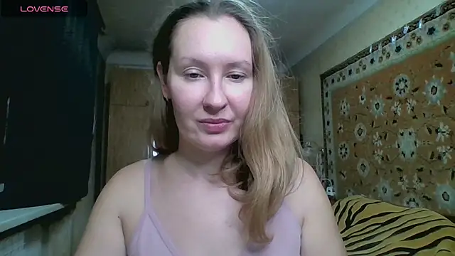 Snapshot of AnnaXLovers chatting on November 6, 2025, 2:32 pm AnnaXLovers online show from November 6, 2025, 2:32 pm