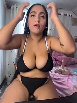 JazminTaylor online show from November 30, 2025, 6:30 pm