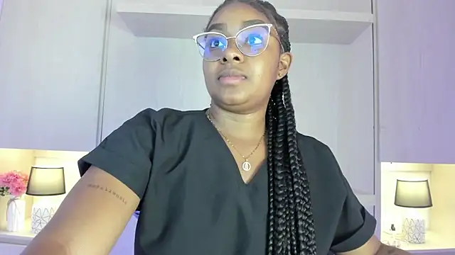 Snapshot of tamaraa_smiith chatting on October 1, 2025, 7:40 pm tamaraa smiith online show from October 1, 2025, 7:40 pm