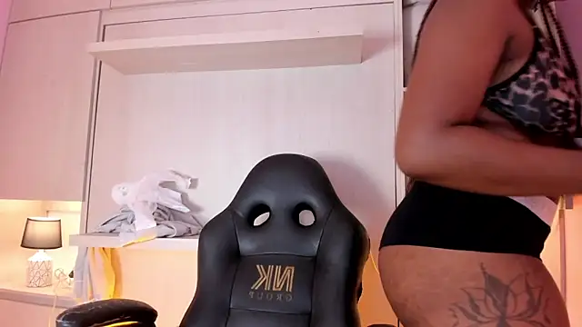 Snapshot of tamaraa_smiith chatting on September 14, 2025, 12:38 pm tamaraa smiith online show from September 14, 2025, 12:38 pm