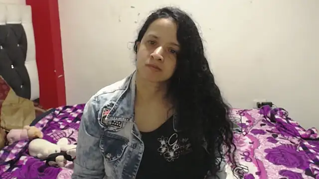 Katty Bones online show from March 23, 2025, 6:05 am