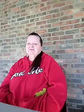 Bayou Woman68 online show from November 4, 2025, 4:11 pm