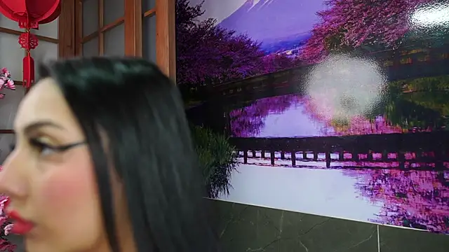 miss lizith online show from November 18, 2025, 11:02 am