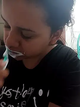 Snapshot of _Miaaleon chatting on February 7, 2026, 9:50 am Miaaleon online show from February 7, 2026, 9:50 am