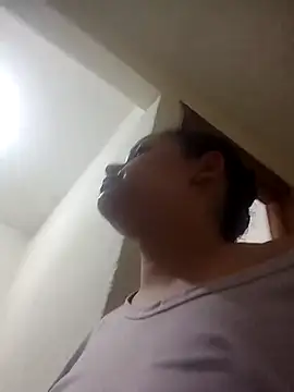 Snapshot of _Miaaleon chatting on December 18, 2025, 10:30 am Miaaleon online show from December 18, 2025, 10:30 am