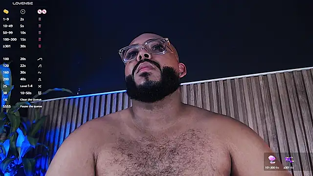 Snapshot of DilanJonnes_ chatting on January 31, 2025, 1:43 am DilanJonnes online show from January 31, 2025, 1:43 am