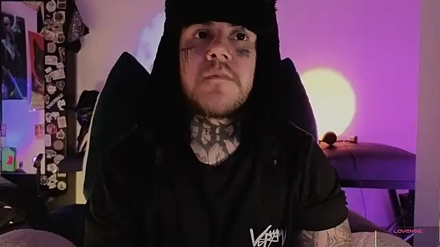 Snapshot of Ash_gusbig chatting on November 29, 2025, 4:34 am Ash gusbig online show from November 29, 2025, 4:34 am