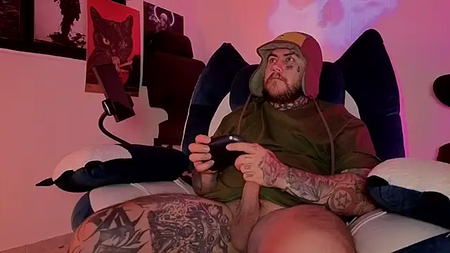 Snapshot of Ash_gusbig chatting on October 31, 2025, 3:36 am Ash gusbig online show from October 31, 2025, 3:36 am