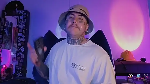 Snapshot of Ash_gusbig chatting on December 23, 2025, 2:55 am Ash gusbig online show from December 23, 2025, 2:55 am