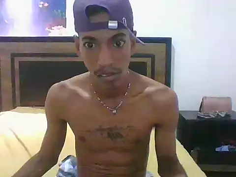 AlbertBigCock online show from April 10, 2026, 1:18 pm